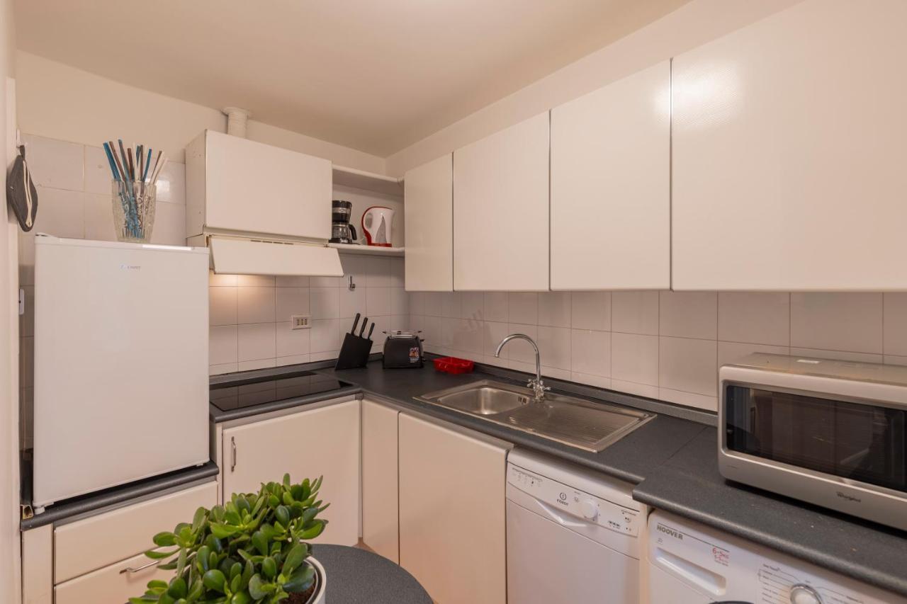 Two-Bedroom Apartment,1488749011:JPEG